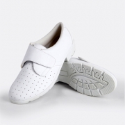 ��ŵ LT1104 ��������ʿЬ